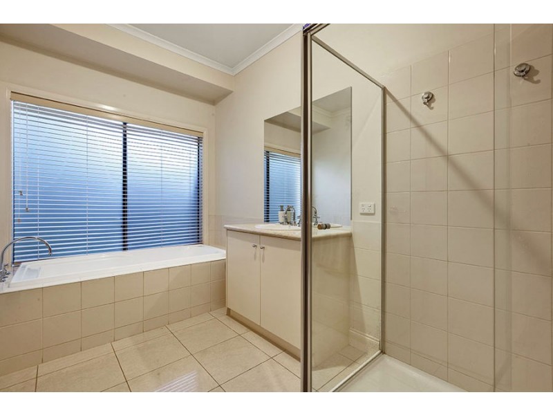 8 Virgillia Street, Blackburn North VIC 3130