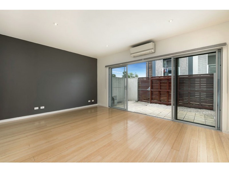 18 Waxflower Crescent, Bundoora VIC 3083