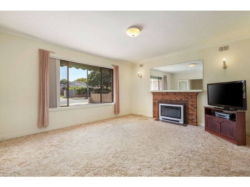 66 Beddoe Avenue, Bentleigh East VIC 3165