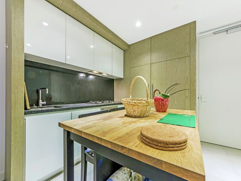 417/74 Queens Road, Melbourne VIC 3000