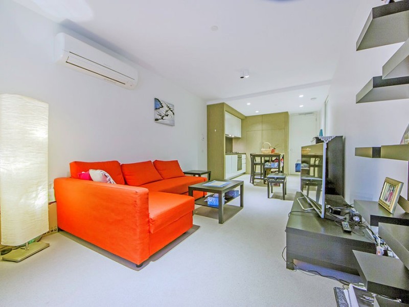 417/74 Queens Road, Melbourne VIC 3000