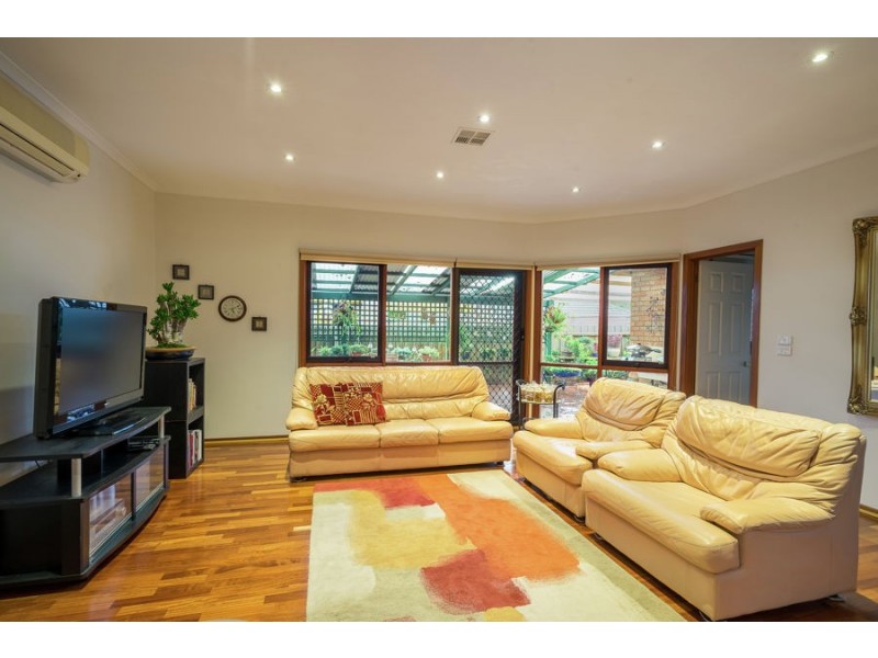 2/19 Elizabeth Street, Doncaster East VIC 3109