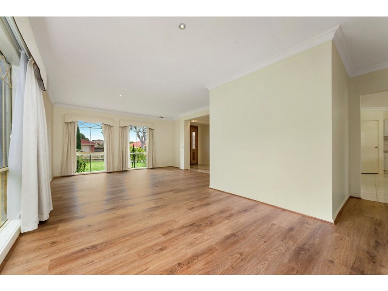 9 Thames Court, Mulgrave VIC 3170