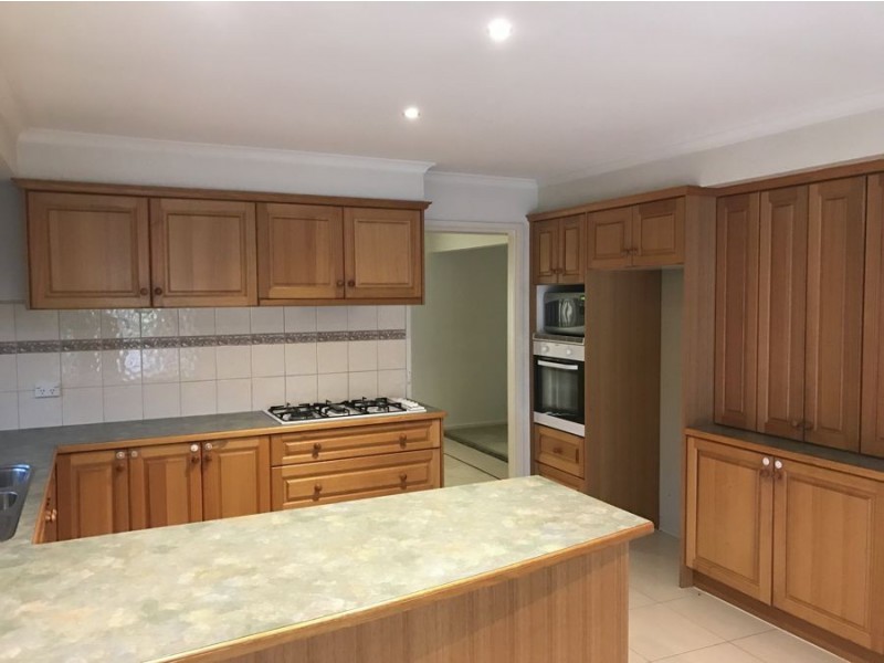 11 Tetragona Quadrant, Rowville VIC 3178