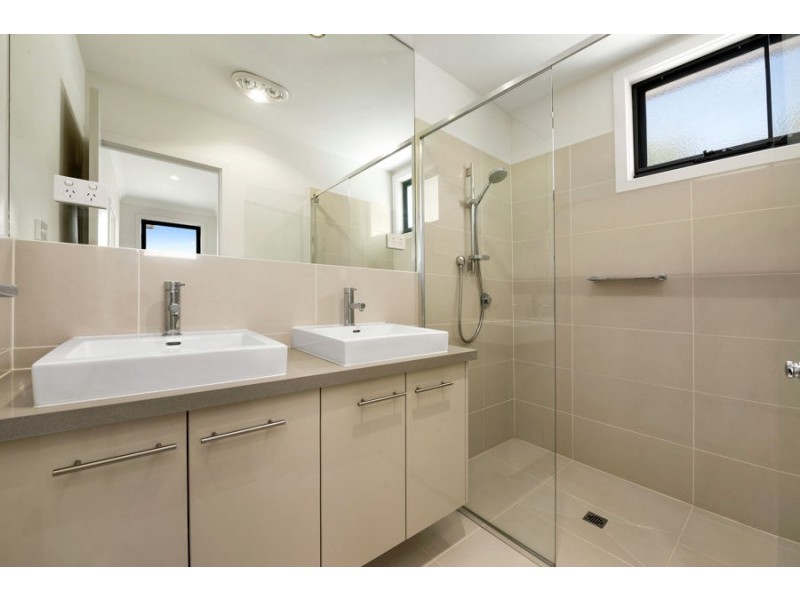 1/7 Johnston Street, Burwood VIC 3125