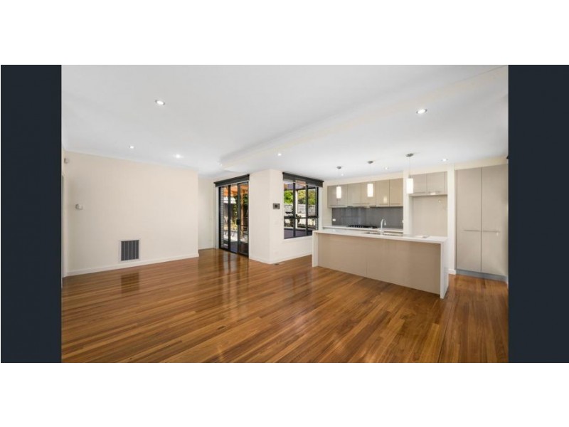 1/7 Johnston Street, Burwood VIC 3125