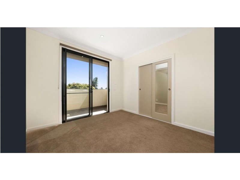 1/7 Johnston Street, Burwood VIC 3125