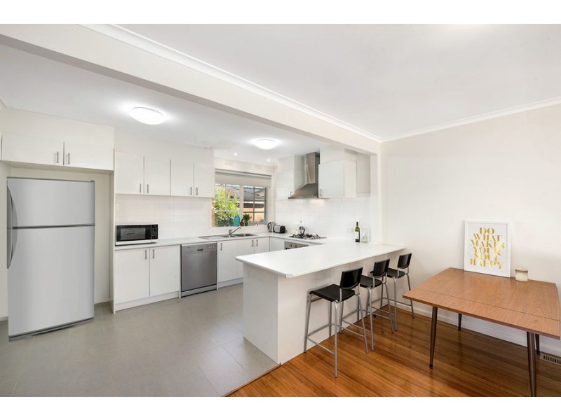 2/210 Warrigal Road, Camberwell VIC 3124