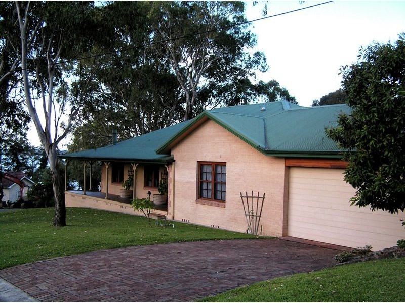 170 Grand Parade, Bonnells Bay NSW 2264