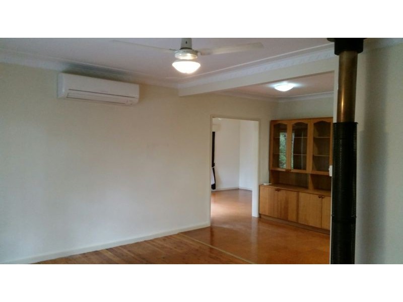 12 Carramar Place, Glendale NSW 2285