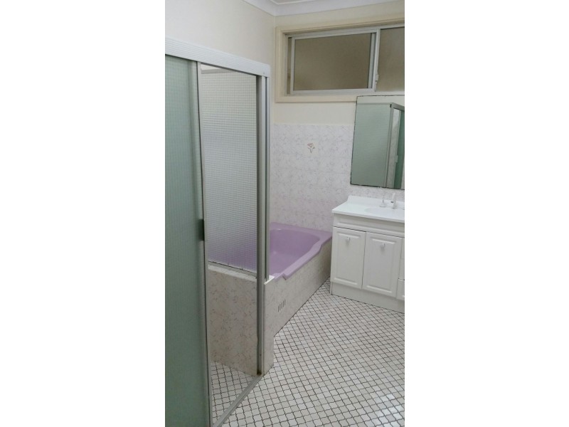 12 Carramar Place, Glendale NSW 2285