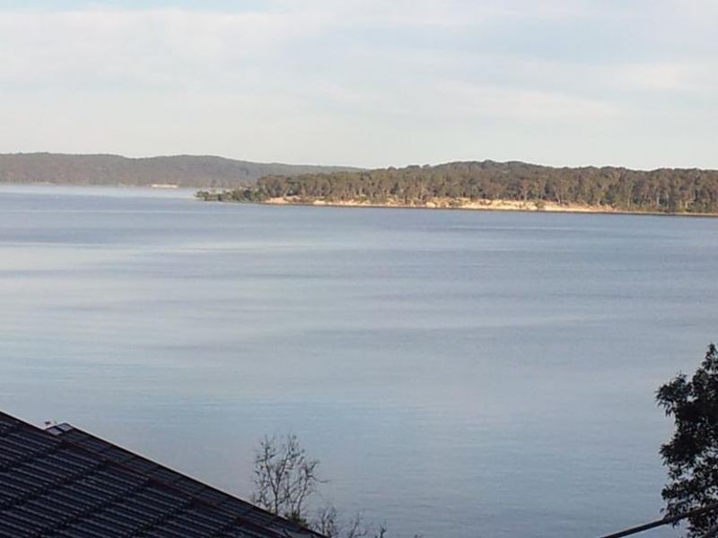 84 Beach Road, Wangi Wangi NSW 2267