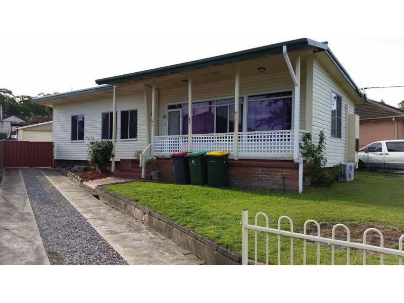 63 Coral Crescent, Gateshead NSW 2290