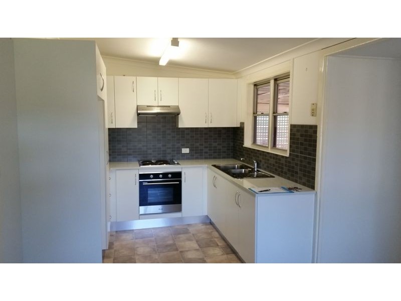 63 Coral Crescent, Gateshead NSW 2290