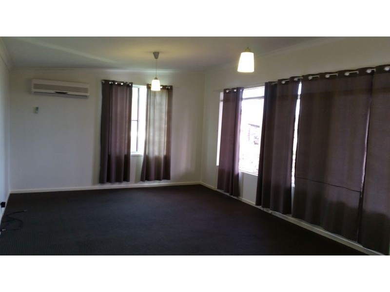 63 Coral Crescent, Gateshead NSW 2290