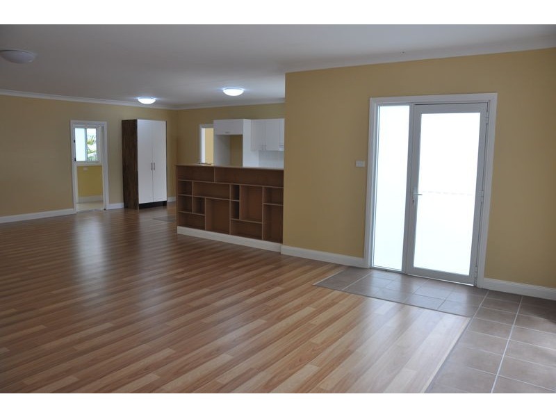 6B Church Street, Gateshead NSW 2290