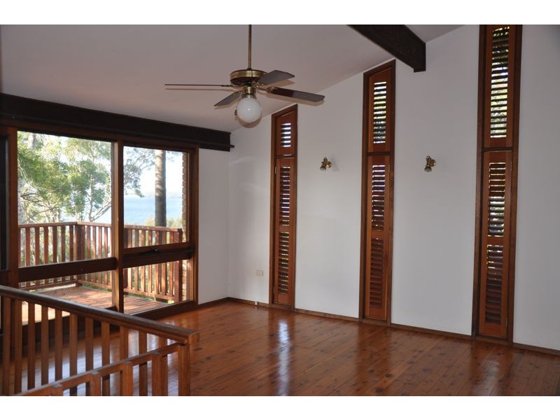 88 Beach Road, Wangi Wangi NSW 2267