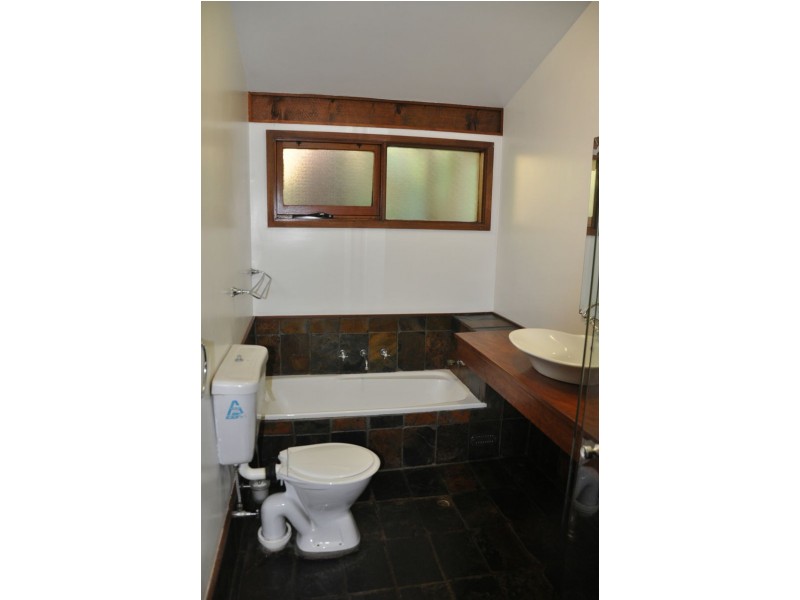 88 Beach Road, Wangi Wangi NSW 2267