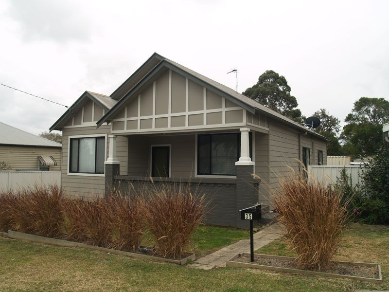 35 Fourth Street, Boolaroo NSW 2284