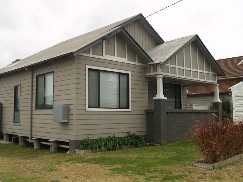 35 Fourth Street, Boolaroo NSW 2284