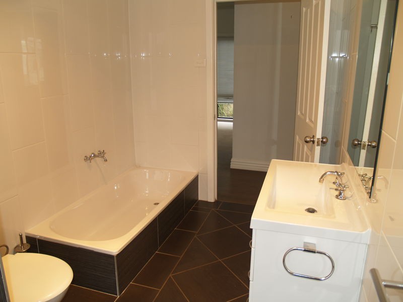 35 Fourth Street, Boolaroo NSW 2284