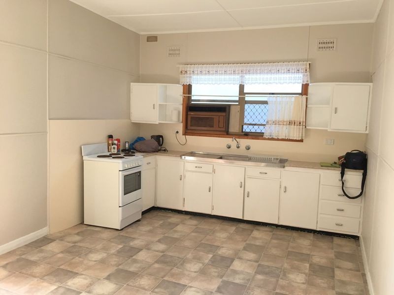 12 George Street, Marmong Point NSW 2284