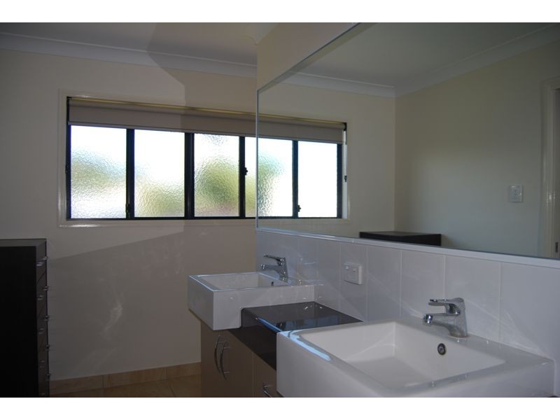 4 Collett St, Marian QLD 4753