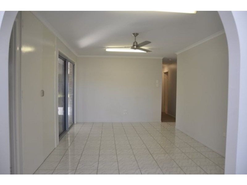 43 Renae St, Andergrove QLD 4740