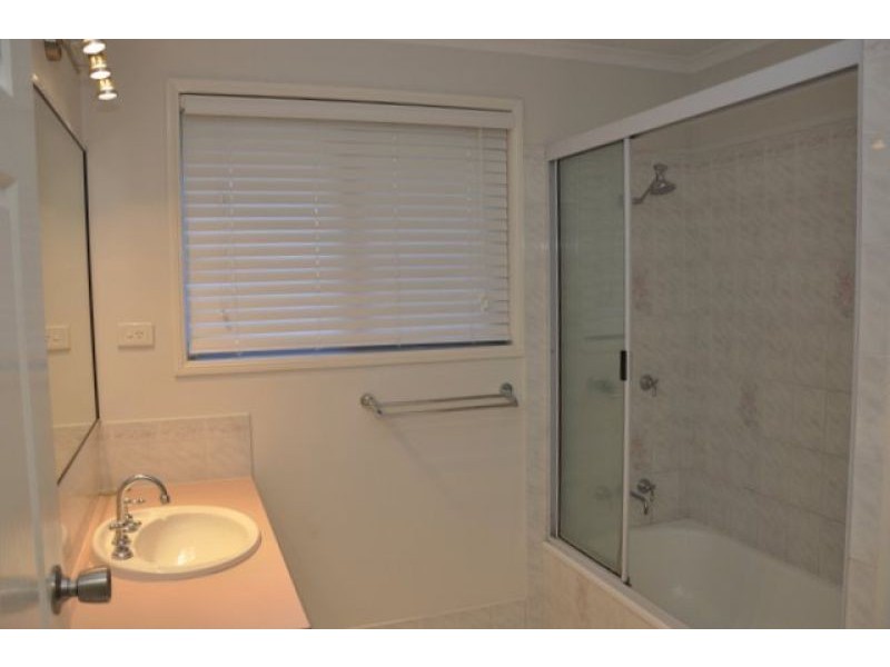 43 Renae St, Andergrove QLD 4740