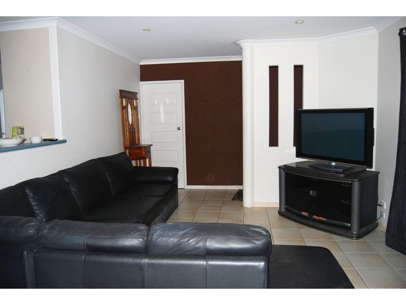 25 Fairmeadow Dr, Mount Pleasant QLD 4740