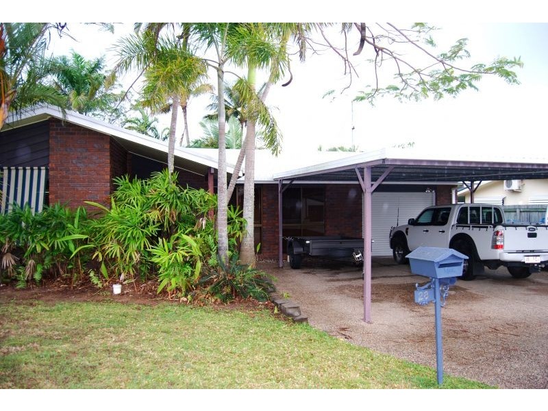 28 Cavanagh, Blacks Beach QLD 4740