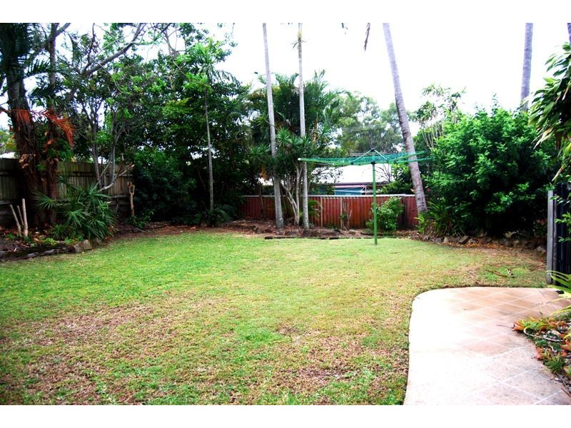 28 Cavanagh, Blacks Beach QLD 4740