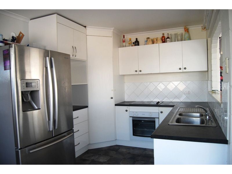 9 Howard St, Hay Point QLD 4740