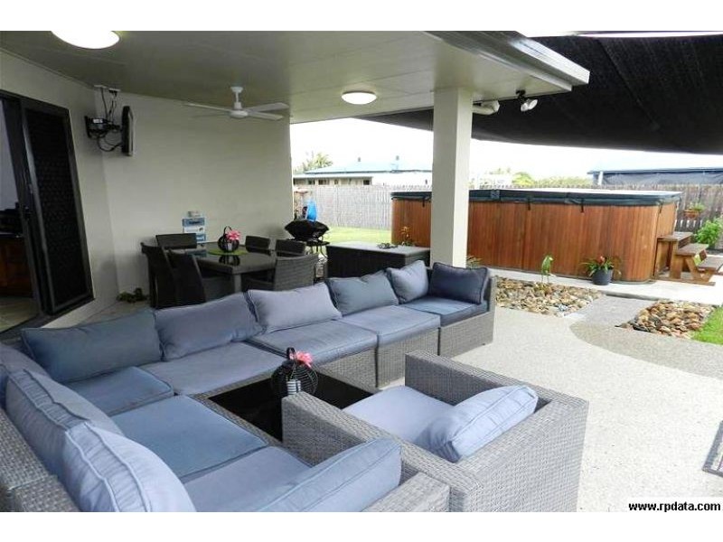 14 Audrena St, Salonika Beach QLD 4740