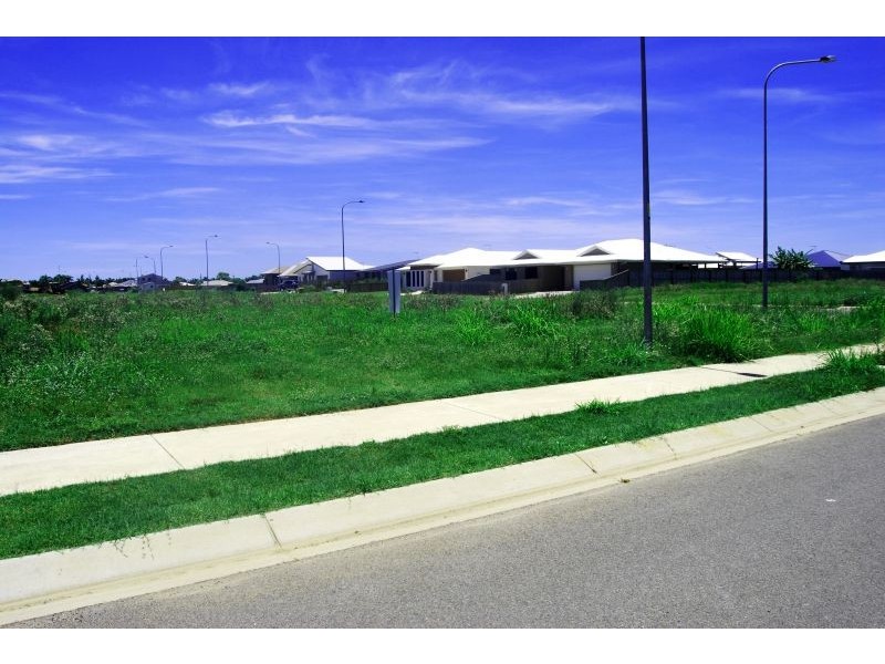 1 Farming Road, Ooralea QLD 4740