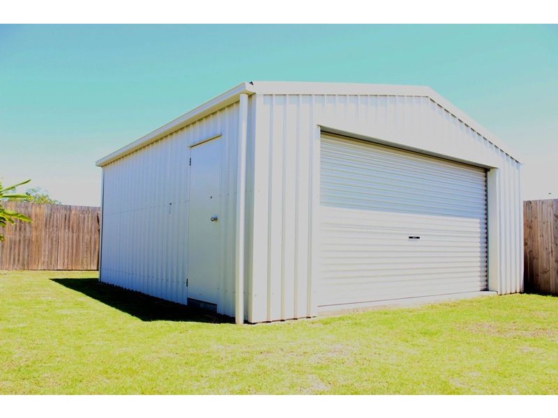 40 Phoenix Cr, Rural View QLD 4740