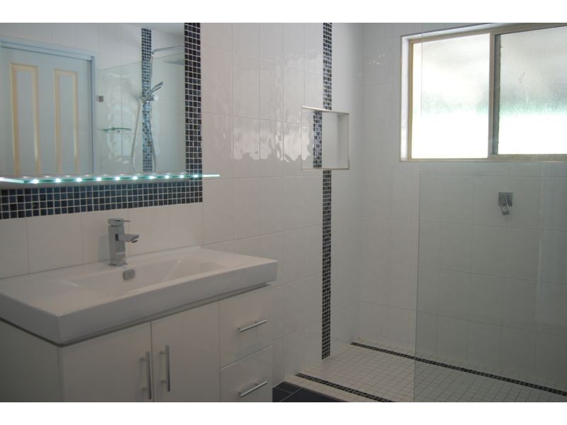 1 Starr Rd, Sarina QLD 4737