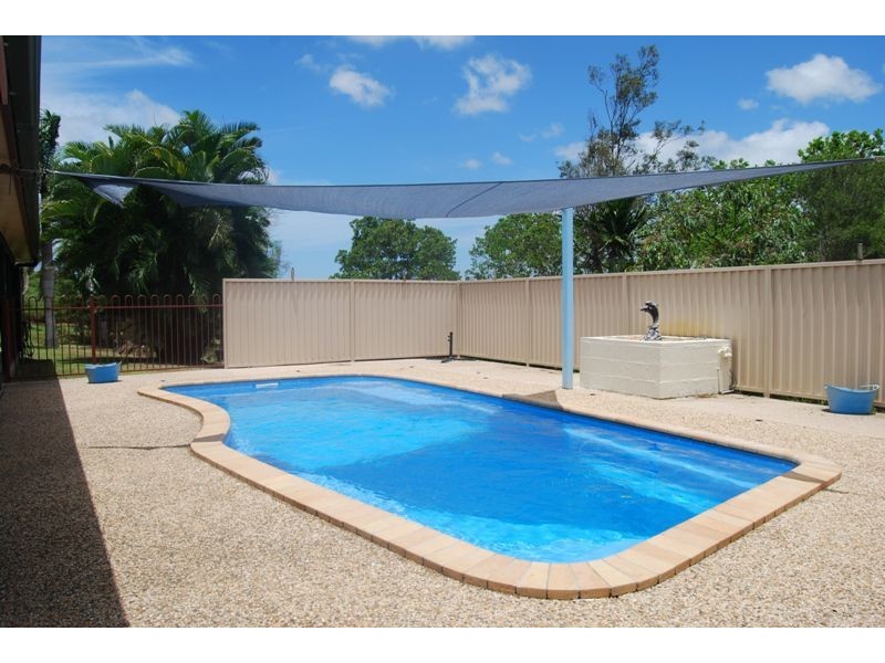 1 Starr Rd, Sarina QLD 4737