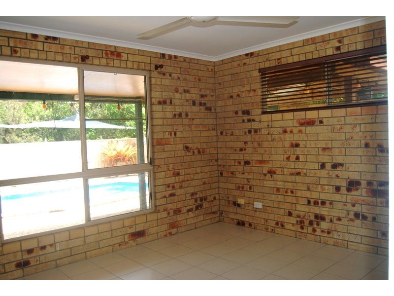 1 Starr Rd, Sarina QLD 4737