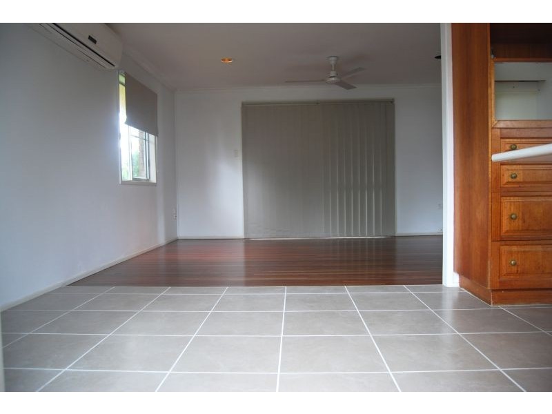 9 Gleeson Crt, Mount Pleasant QLD 4740