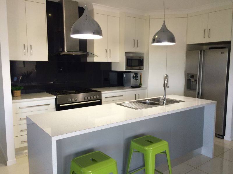 4 Rafter Crt, Rural View QLD 4740