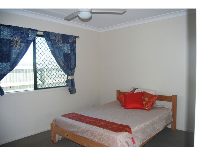 26 Botanical  Dr, Ooralea QLD 4740