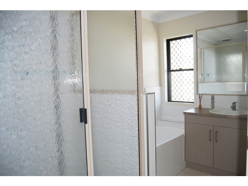 26 Botanical  Dr, Ooralea QLD 4740