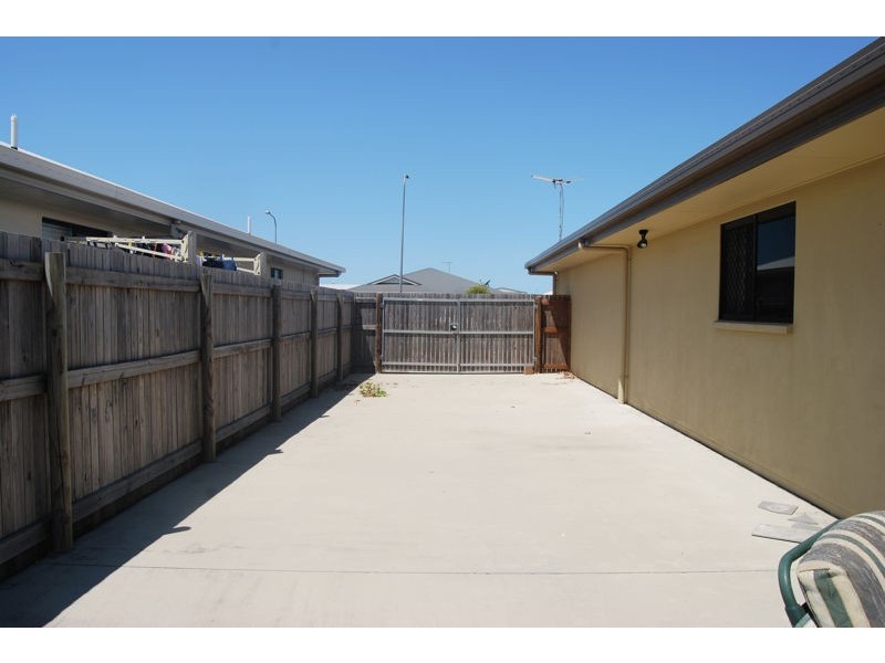 26 Botanical  Dr, Ooralea QLD 4740