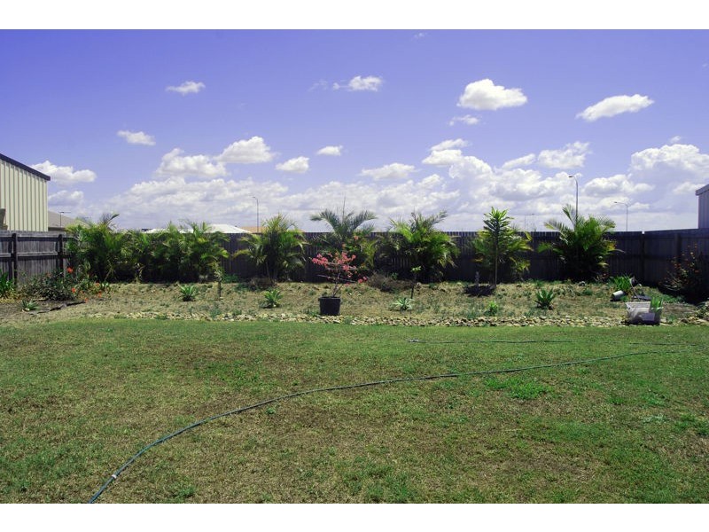 26 Botanical  Dr, Ooralea QLD 4740