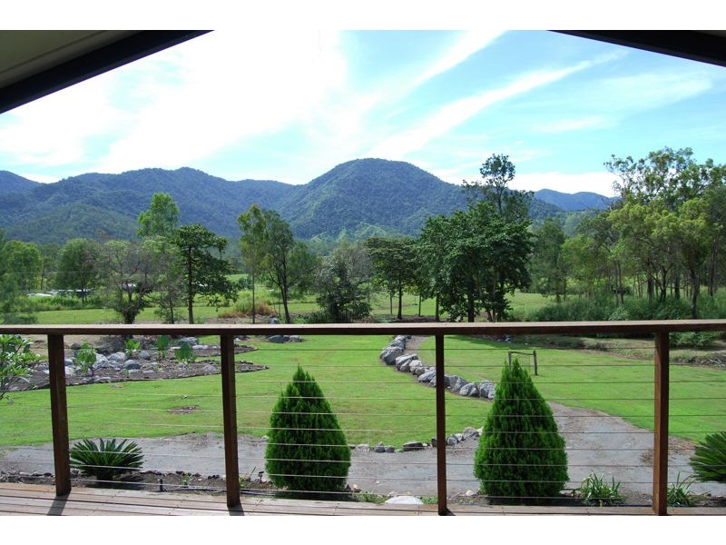 49 De Bonis Road, Netherdale QLD 4756