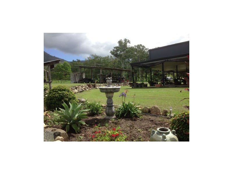 49 De Bonis Road, Netherdale QLD 4756