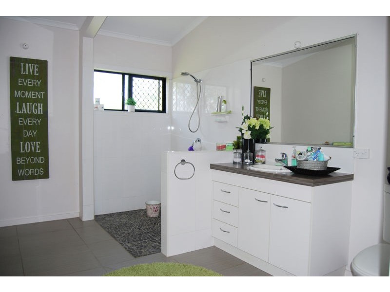 49 De Bonis Road, Netherdale QLD 4756