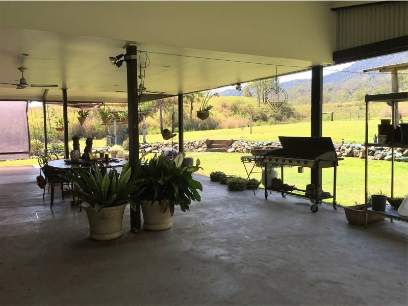 49 De Bonis Road, Netherdale QLD 4756