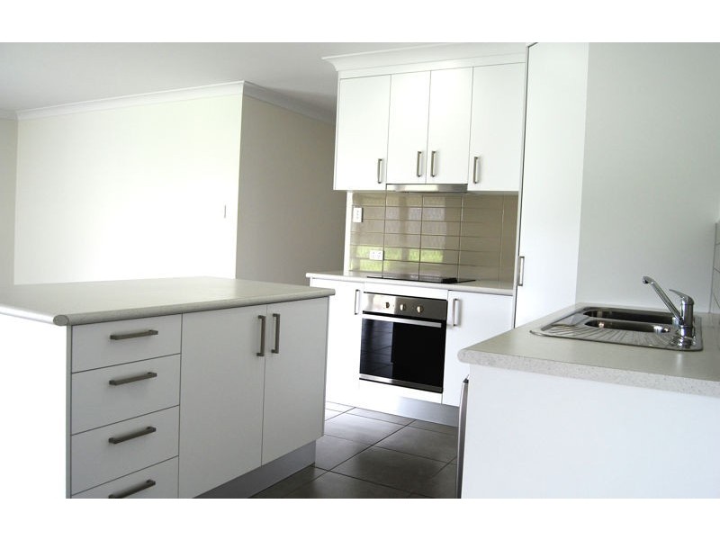 26 Balzan Court, Rural View QLD 4740
